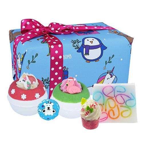 מארז אמבטיה מפנק Bomb Cosmetics Gift Pack Crazy Christmas